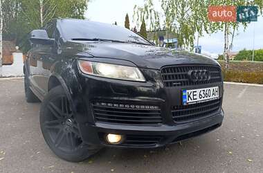 Позашляховик / Кросовер Audi Q7 2008 в 