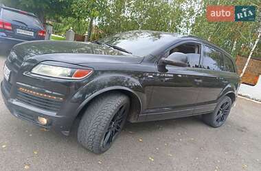 Позашляховик / Кросовер Audi Q7 2008 в 