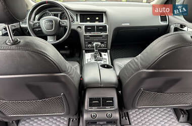 Позашляховик / Кросовер Audi Q7 2008 в 