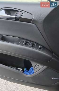Позашляховик / Кросовер Audi Q7 2007 в 