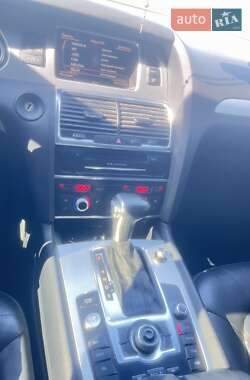 Позашляховик / Кросовер Audi Q7 2014 в 