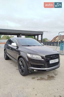 Позашляховик / Кросовер Audi Q7 2006 в 
