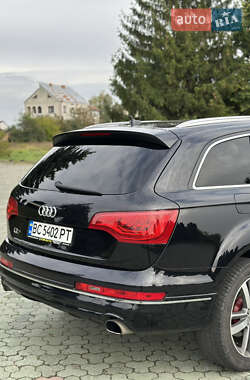 Позашляховик / Кросовер Audi Q7 2012 в 