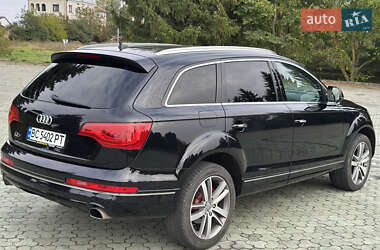 Позашляховик / Кросовер Audi Q7 2012 в 