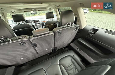 Позашляховик / Кросовер Audi Q7 2012 в 