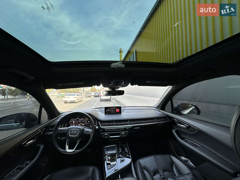 Внедорожник / Кроссовер Audi Q7 2016 в Киеве