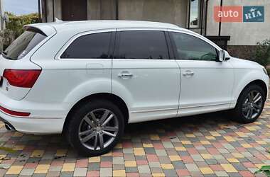 Позашляховик / Кросовер Audi Q7 2015 в 