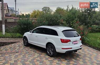 Позашляховик / Кросовер Audi Q7 2015 в 