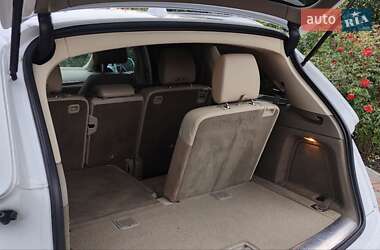 Позашляховик / Кросовер Audi Q7 2015 в 