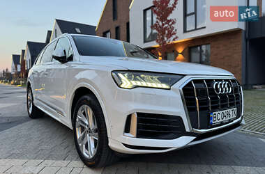 Внедорожник / Кроссовер Audi Q7 2022 в 
