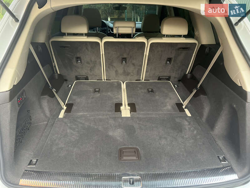 Внедорожник / Кроссовер Audi Q7 2019 в Мукачево