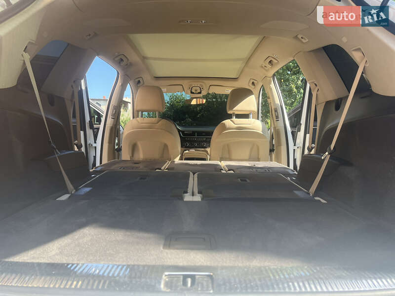 Внедорожник / Кроссовер Audi Q7 2019 в Мукачево