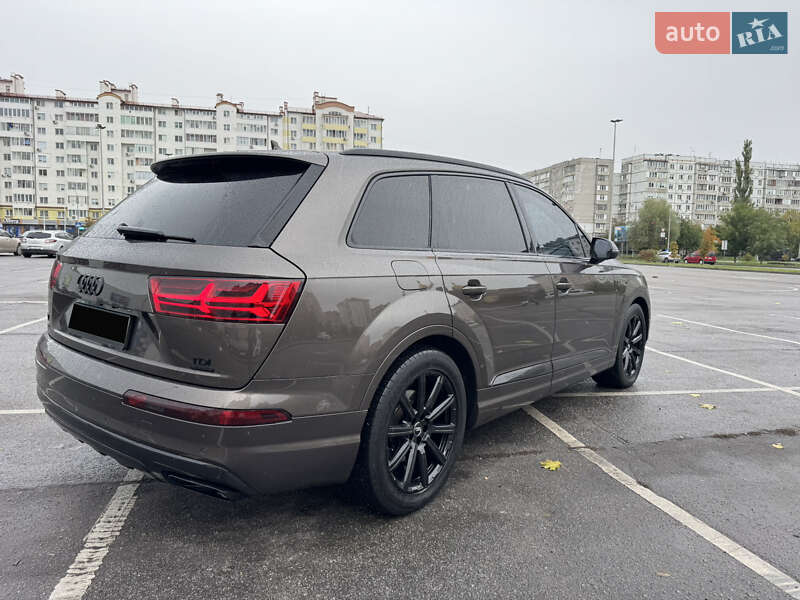 Внедорожник / Кроссовер Audi Q7 2016 в Ивано-Франковске