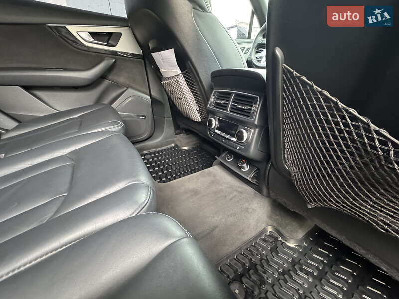 Внедорожник / Кроссовер Audi Q7 2016 в Ивано-Франковске