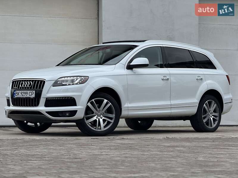 Внедорожник / Кроссовер Audi Q7 2015 в Сарнах