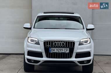 Позашляховик / Кросовер Audi Q7 2015 в 