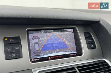Позашляховик / Кросовер Audi Q7 2015 в 