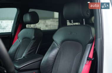 Внедорожник / Кроссовер Audi Q7 2013 в 