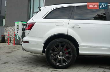 Внедорожник / Кроссовер Audi Q7 2013 в 
