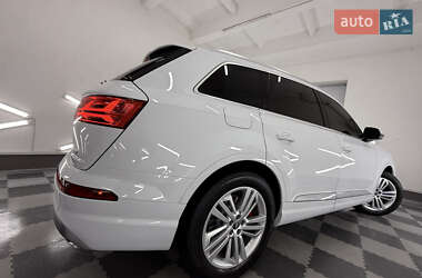 Внедорожник / Кроссовер Audi Q7 2018 в 