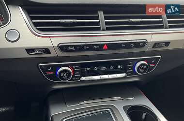Внедорожник / Кроссовер Audi Q7 2019 в 