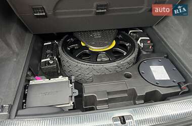 Внедорожник / Кроссовер Audi Q7 2019 в 