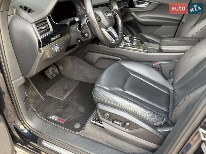 Позашляховик / Кросовер Audi Q7 2017 в Львові фото 16 Позашляховик / Кросовер Audi Q7 2017 в Львові