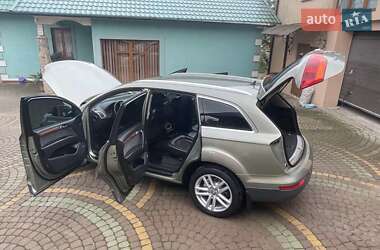 Позашляховик / Кросовер Audi Q7 2007 в 