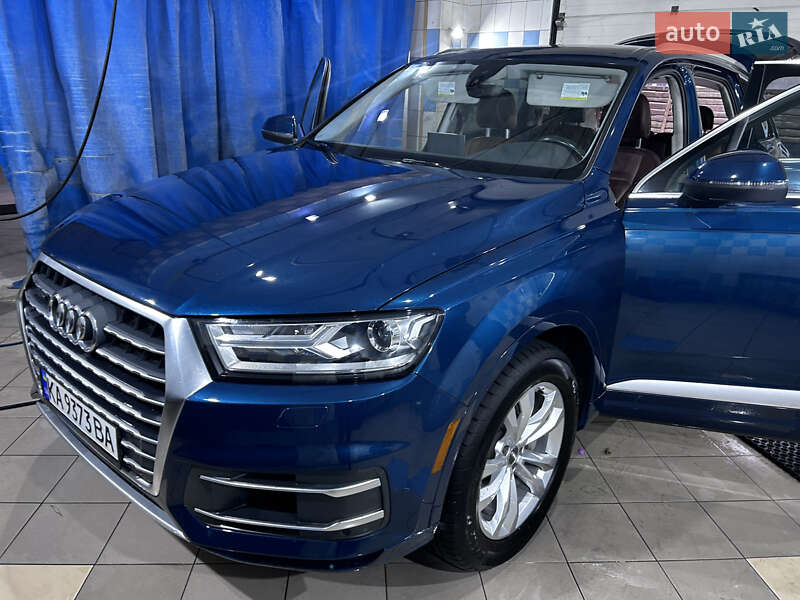 Позашляховик / Кросовер Audi Q7 2018 в Ірпені