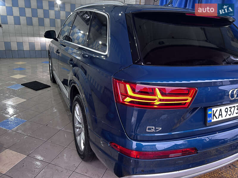 Позашляховик / Кросовер Audi Q7 2018 в Ірпені