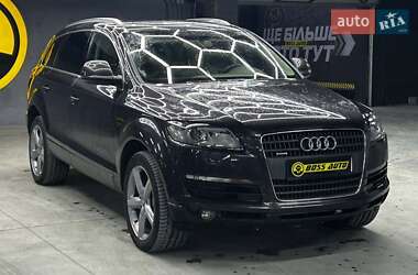 Внедорожник / Кроссовер Audi Q7 2007 в Черновцах