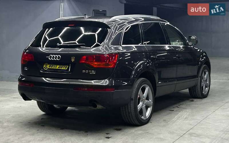 Позашляховик / Кросовер Audi Q7 2007 в Чернівцях