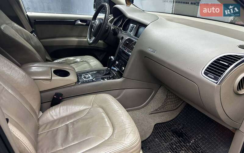 Позашляховик / Кросовер Audi Q7 2007 в Чернівцях