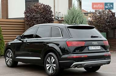 Позашляховик / Кросовер Audi Q7 2016 в 