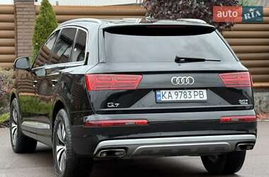 Позашляховик / Кросовер Audi Q7 2016 в 
