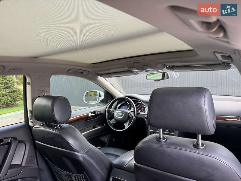 Позашляховик / Кросовер Audi Q7 2013 в Кагарлику