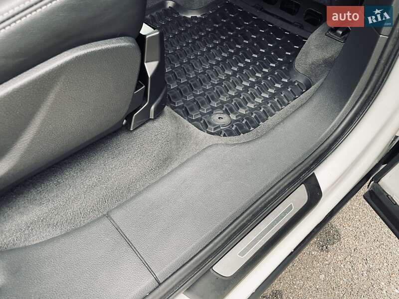 Внедорожник / Кроссовер Audi Q7 2019 в Киеве