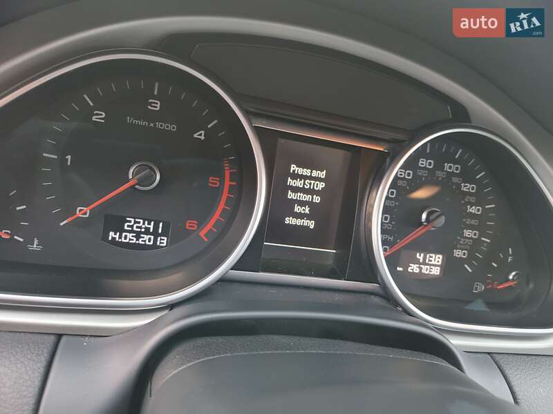 Позашляховик / Кросовер Audi Q7 2015 в Волочиську