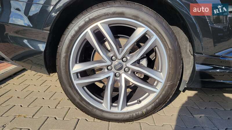 Позашляховик / Кросовер Audi Q7 2023 в Хмельницькому