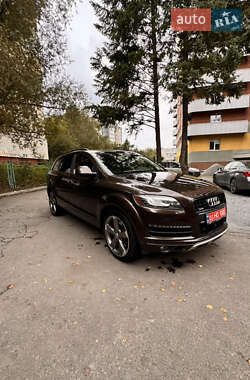 Позашляховик / Кросовер Audi Q7 2014 в 
