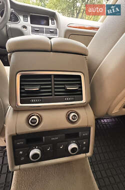 Позашляховик / Кросовер Audi Q7 2014 в 