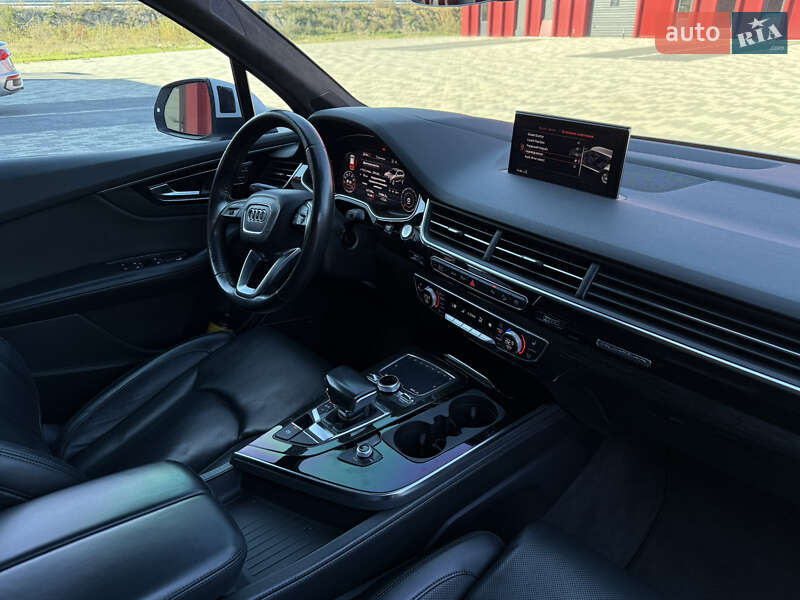 Внедорожник / Кроссовер Audi Q7 2017 в Львове