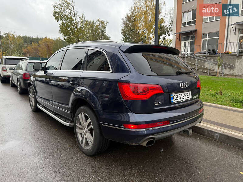 Позашляховик / Кросовер Audi Q7 2014 в Києві