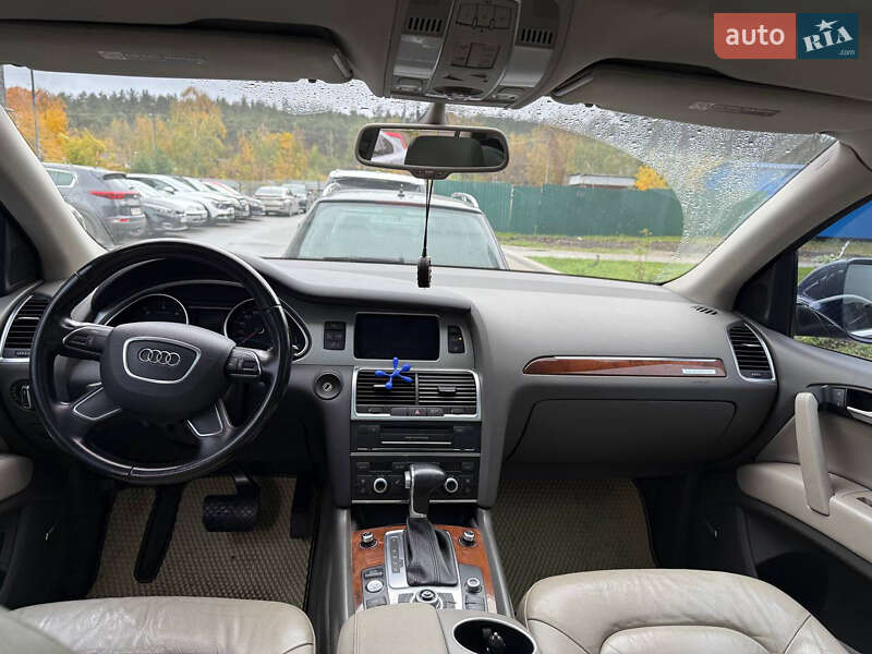 Позашляховик / Кросовер Audi Q7 2014 в Києві