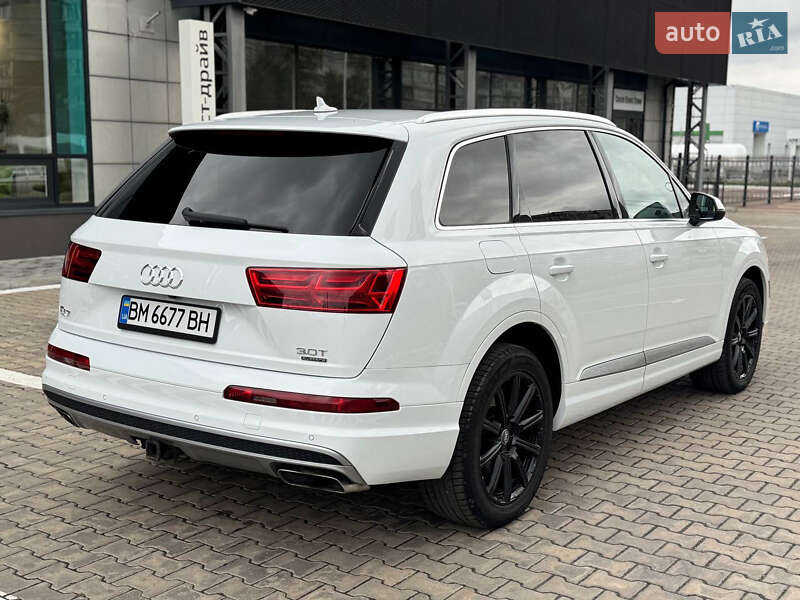 Позашляховик / Кросовер Audi Q7 2016 в Сумах