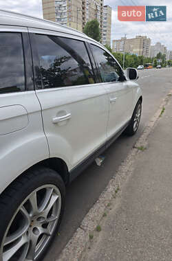 Внедорожник / Кроссовер Audi Q7 2013 в 