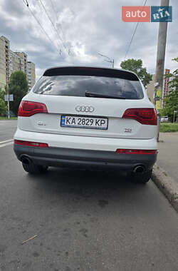 Внедорожник / Кроссовер Audi Q7 2013 в 