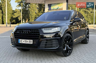 Внедорожник / Кроссовер Audi Q7 2015 в Днепре