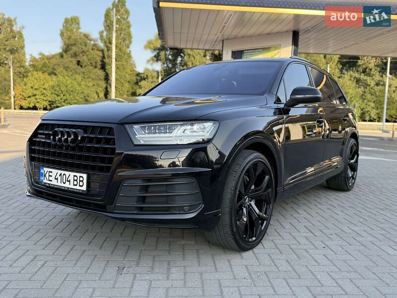 Позашляховик / Кросовер Audi Q7 2015 в Дніпрі