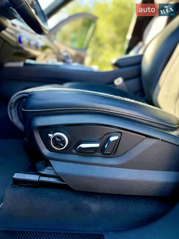 Позашляховик / Кросовер Audi Q7 2016 в Дніпрі фото 19 Позашляховик / Кросовер Audi Q7 2016 в Дніпрі